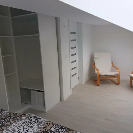 Moderne Nahe Frankfurt Am Main Appartement Heusenstamm